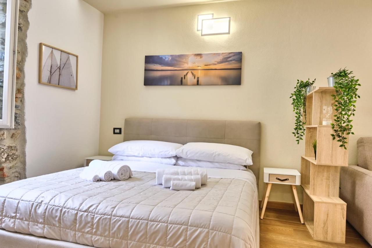 Centro-Lecco Romantico Appartamento Sul Lago Luaran gambar